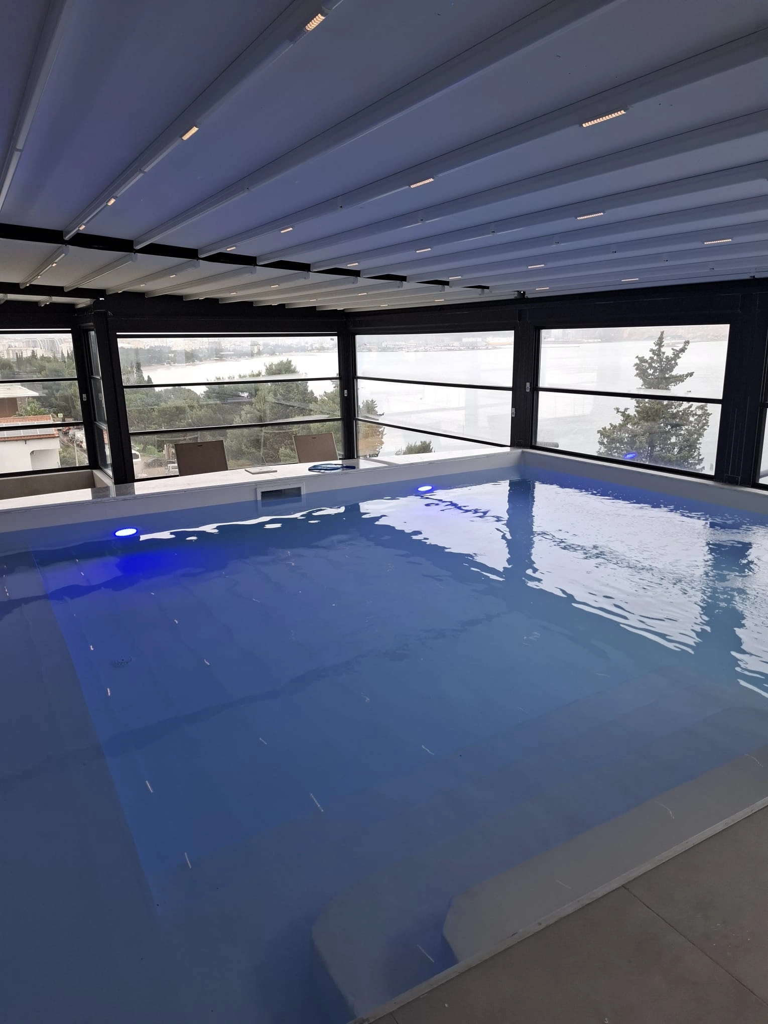 Rooftop Bazen s Pogledom na More — Galia Apartmani Bar