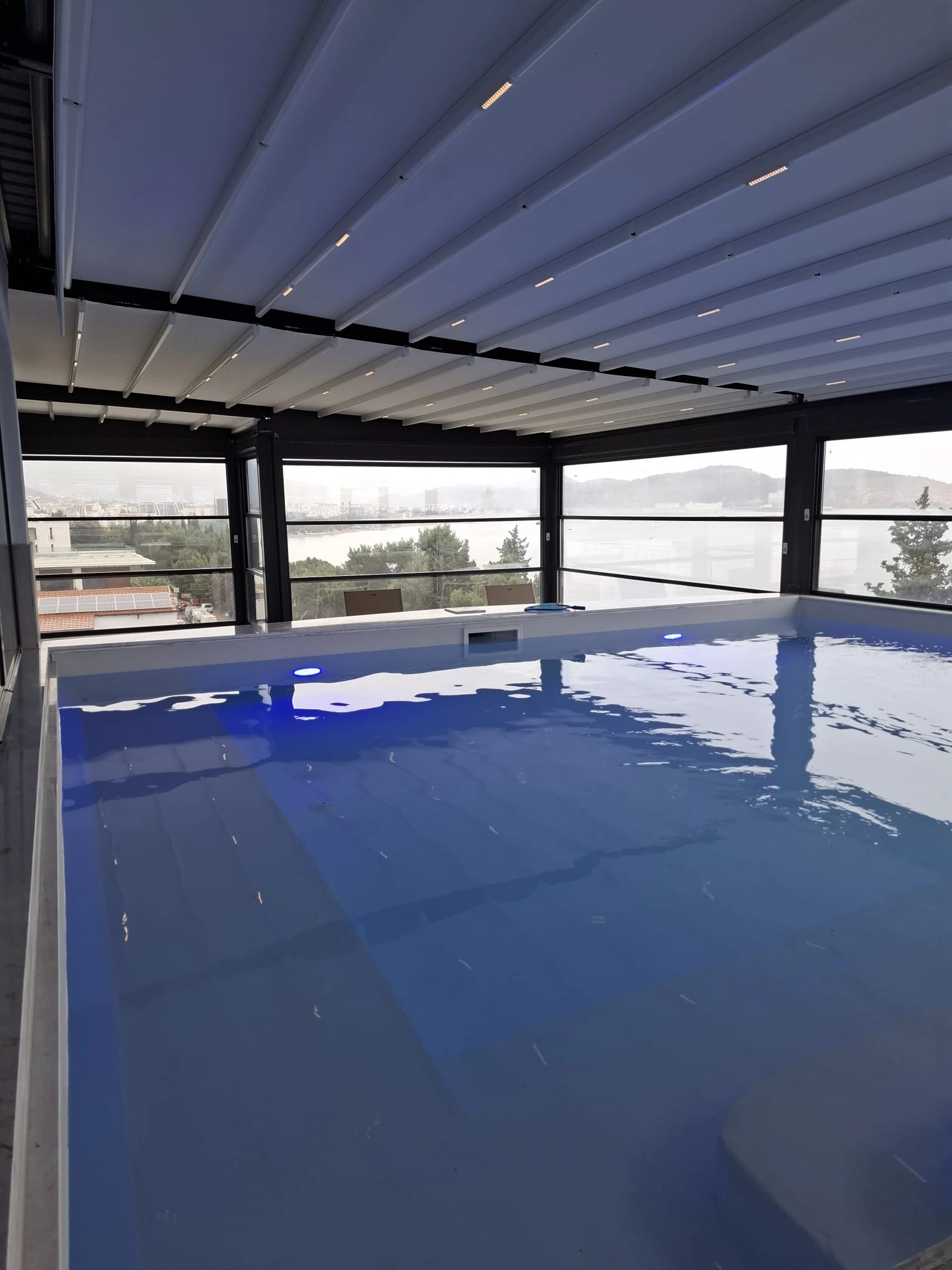 Rooftop Bazen s Pogledom na More — Galia Apartmani Bar