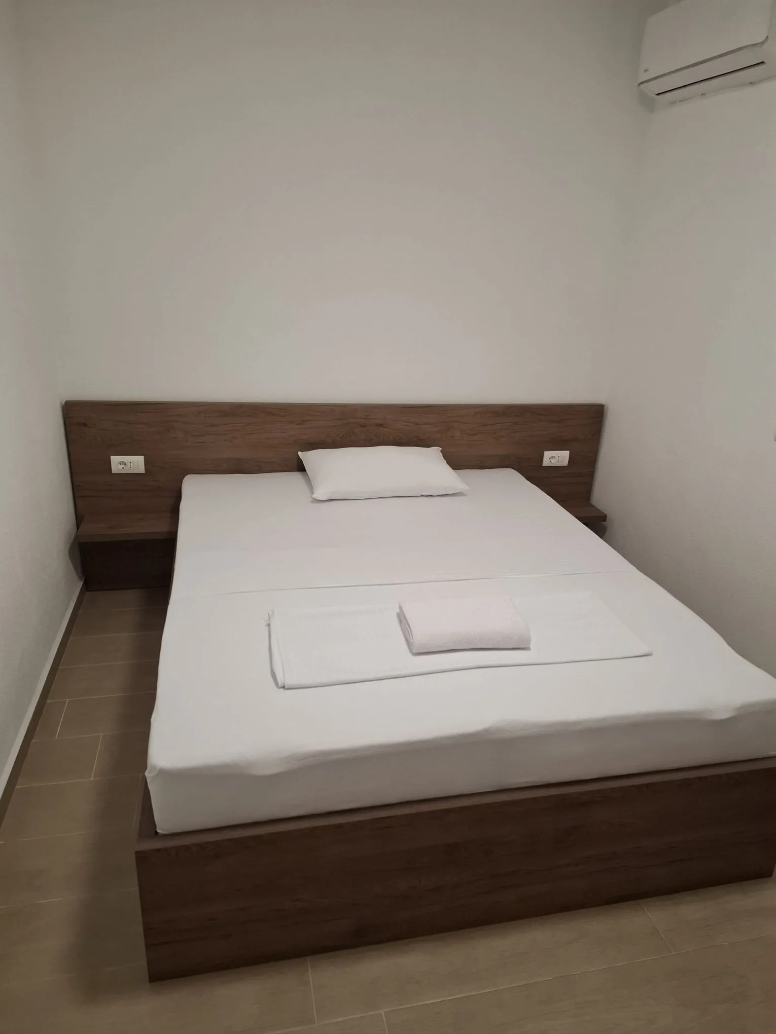 Trosobni Apartman 12 — fotografija 13